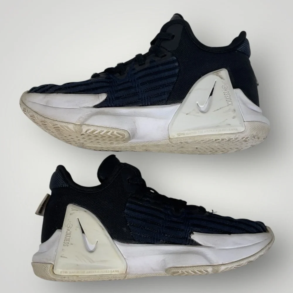 Kids Nike Lebron Witness 6 size 12C